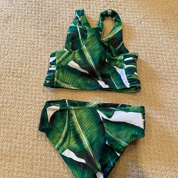 Bikini set - Picture 2 of 2